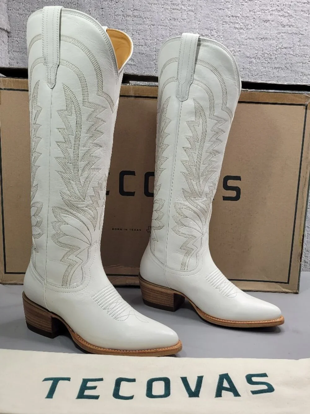 Tecovas The Abby Women's Size US 7.5B Snow Cowhide Cowgirl Boots.